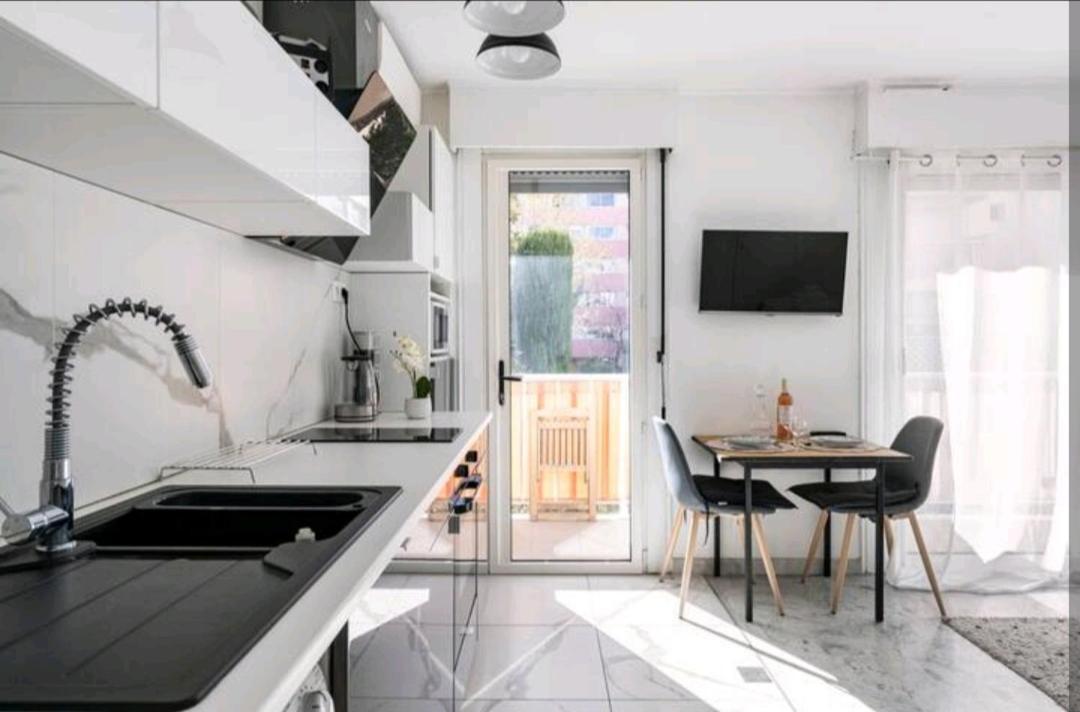 Design loft Studio 4 places piscine et parking Vallauris Extérieur photo
