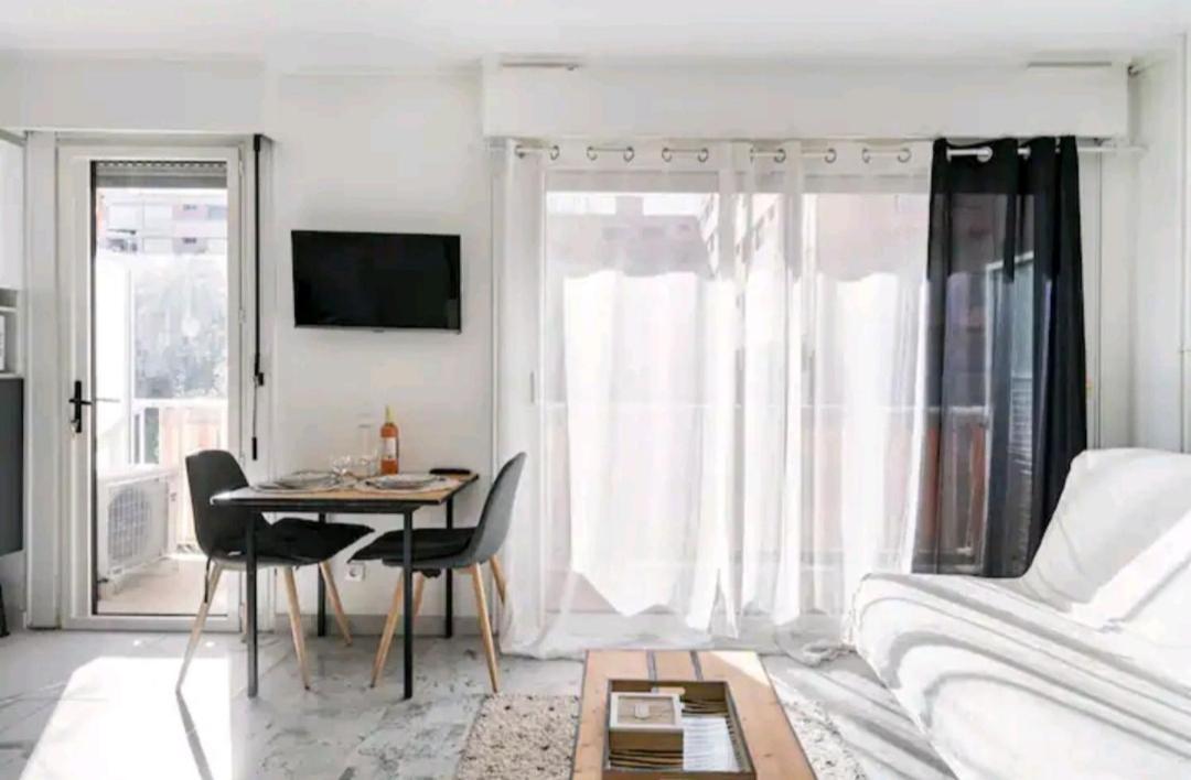 Design loft Studio 4 places piscine et parking Vallauris Extérieur photo