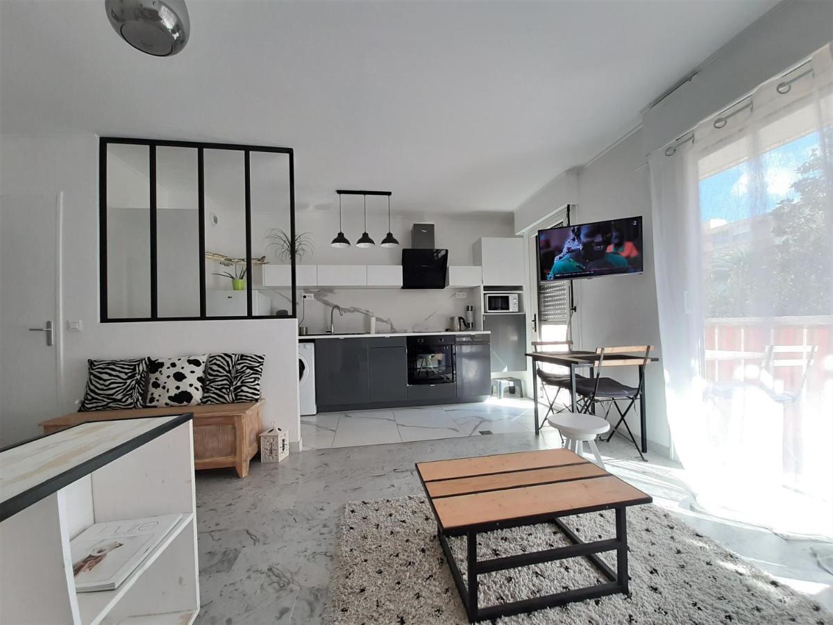 Design loft Studio 4 places piscine et parking Vallauris Extérieur photo